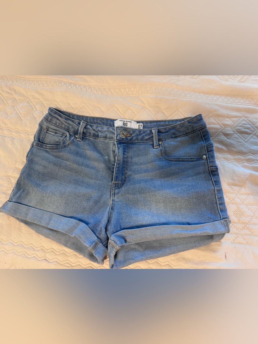 refuge Light Blue Denim Rolled-Hem Women's Shorts